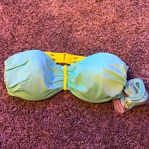 NWOT VS Bathing Suit Top 36C